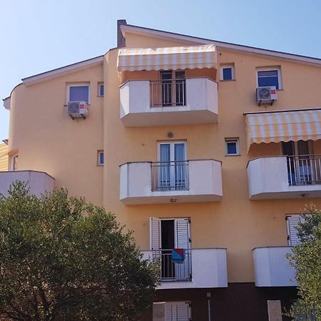 Apartmani Lili Sukošan Zewnętrze zdjęcie