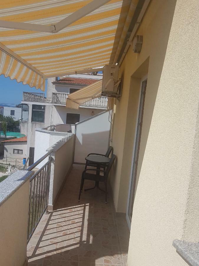 Apartmani Lili Sukošan Zewnętrze zdjęcie