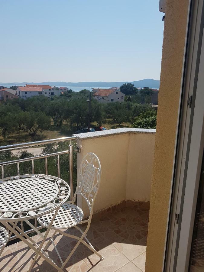 Apartmani Lili Sukošan Zewnętrze zdjęcie