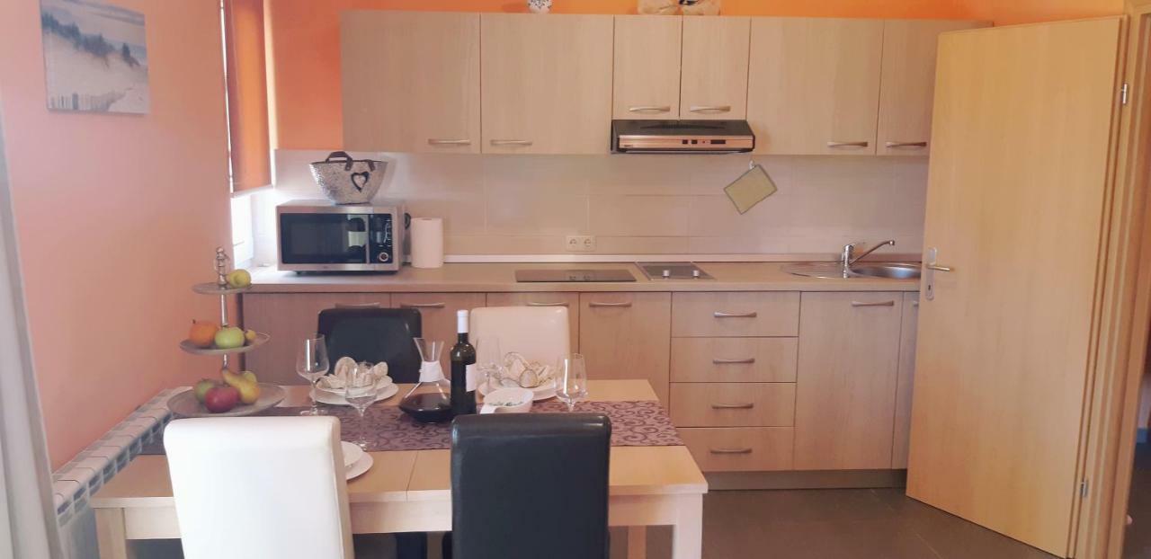 Apartmani Lili Sukošan Zewnętrze zdjęcie