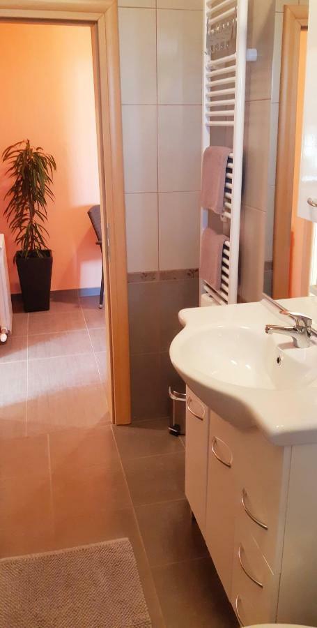 Apartmani Lili Sukošan Zewnętrze zdjęcie