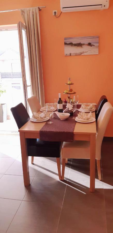 Apartmani Lili Sukošan Zewnętrze zdjęcie