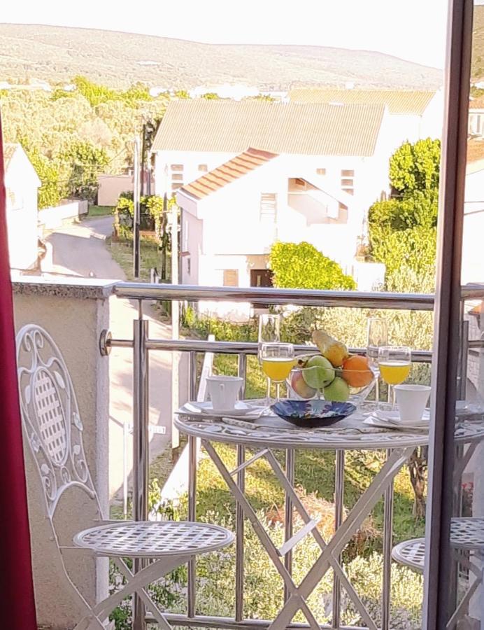 Apartmani Lili Sukošan Zewnętrze zdjęcie